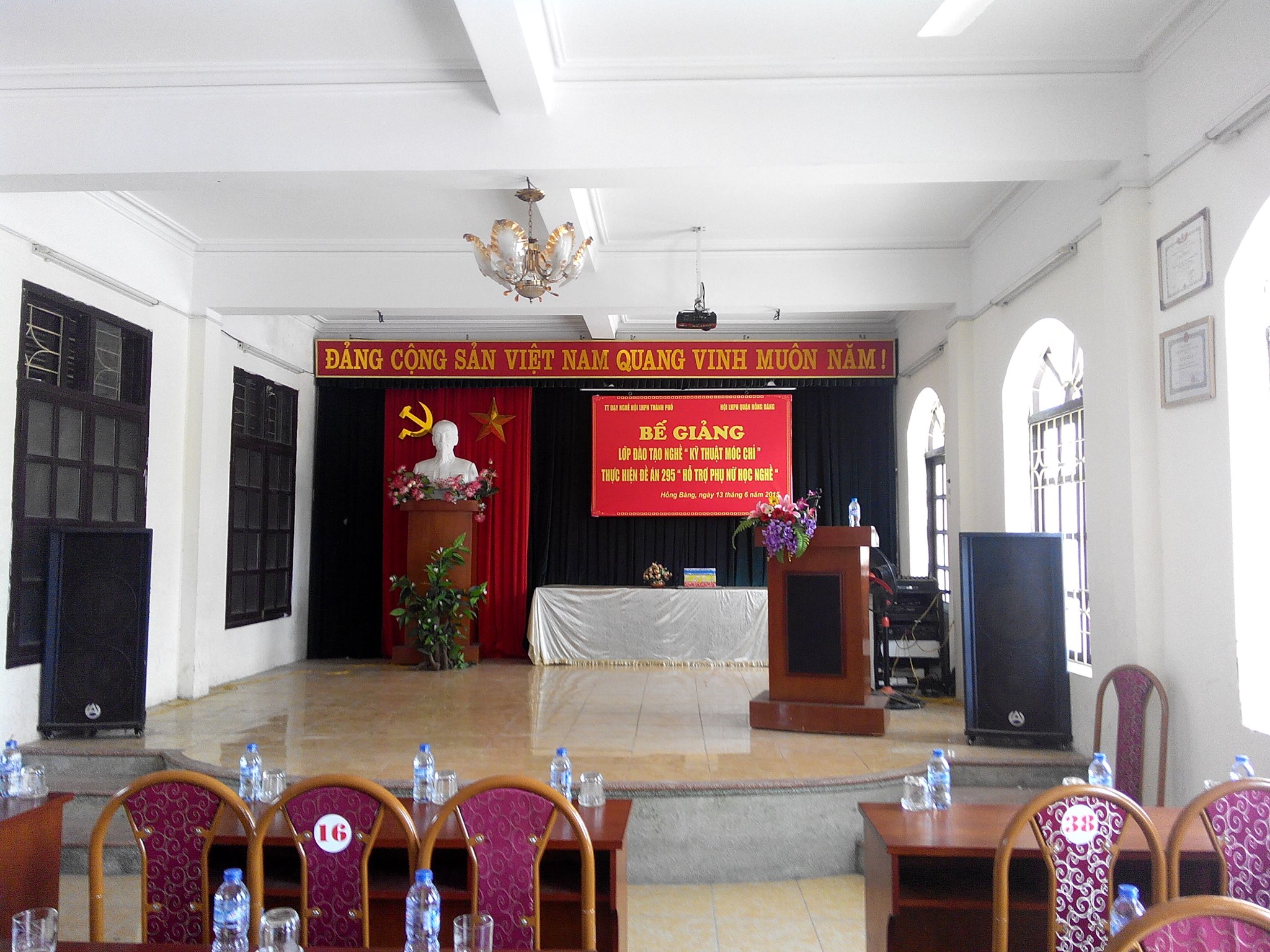 lop dao tao nghe ky thuat moc chi 02