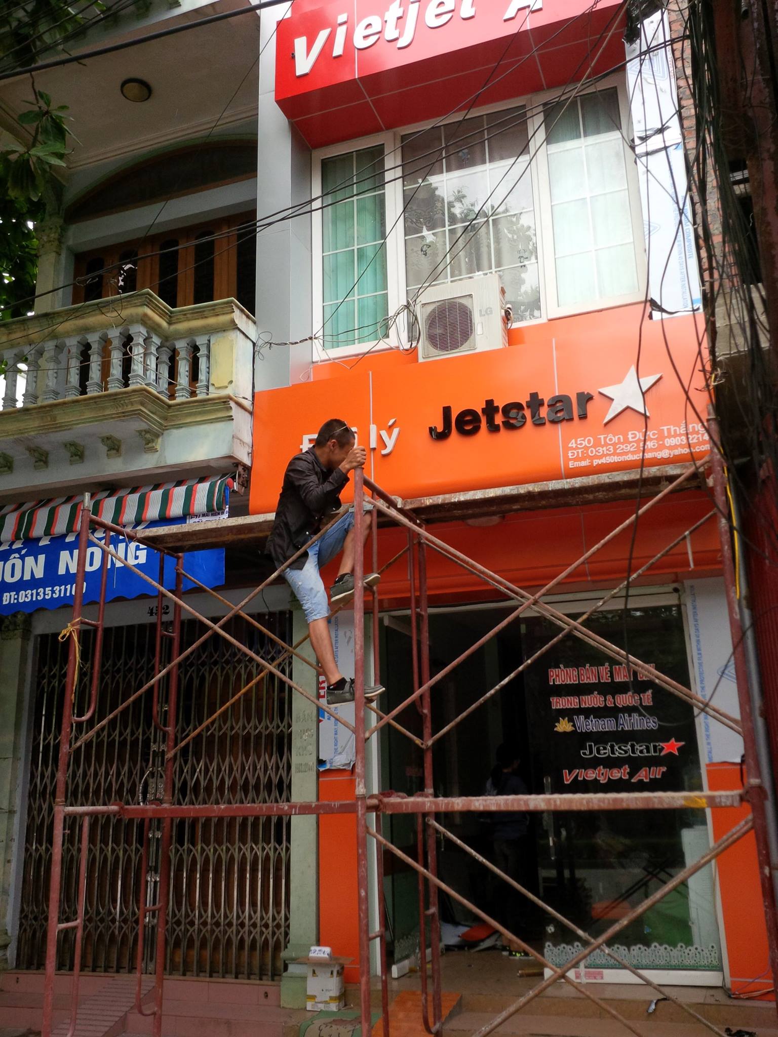 450 ton duc thang 04