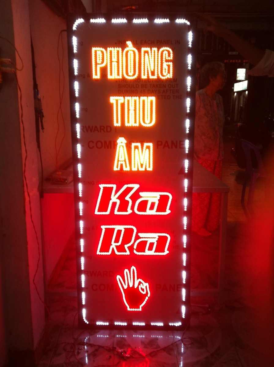 bien quang cao led 9