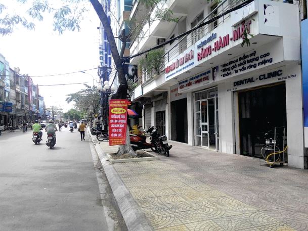 san giao dich viec lam thang 10 04